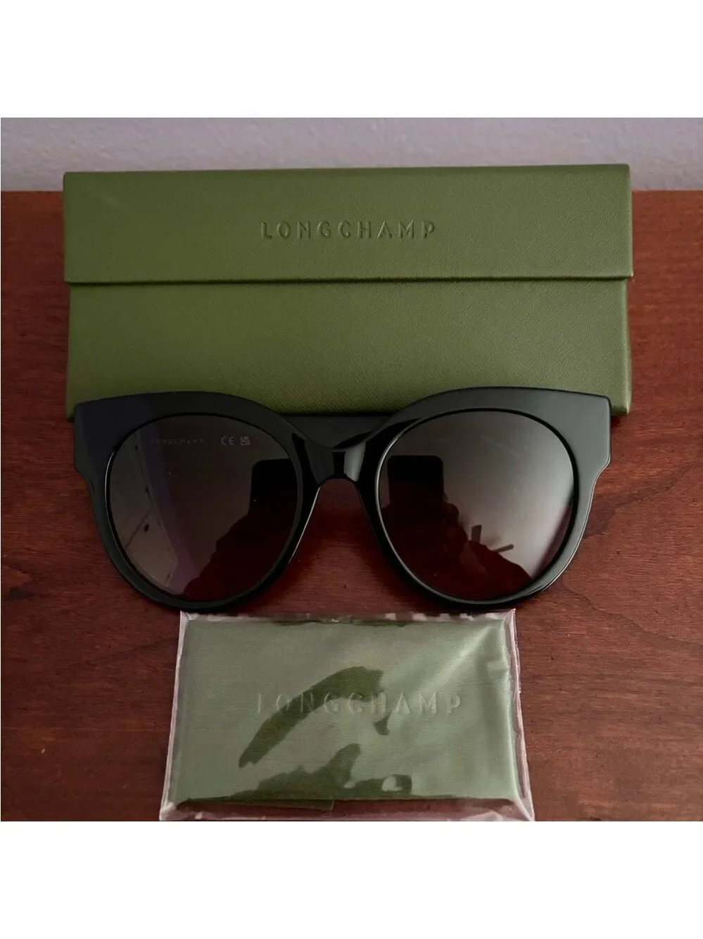 Brand New Longchamp Black Cat-Eye Sunglasses with Case & Cloth | Style LO6044